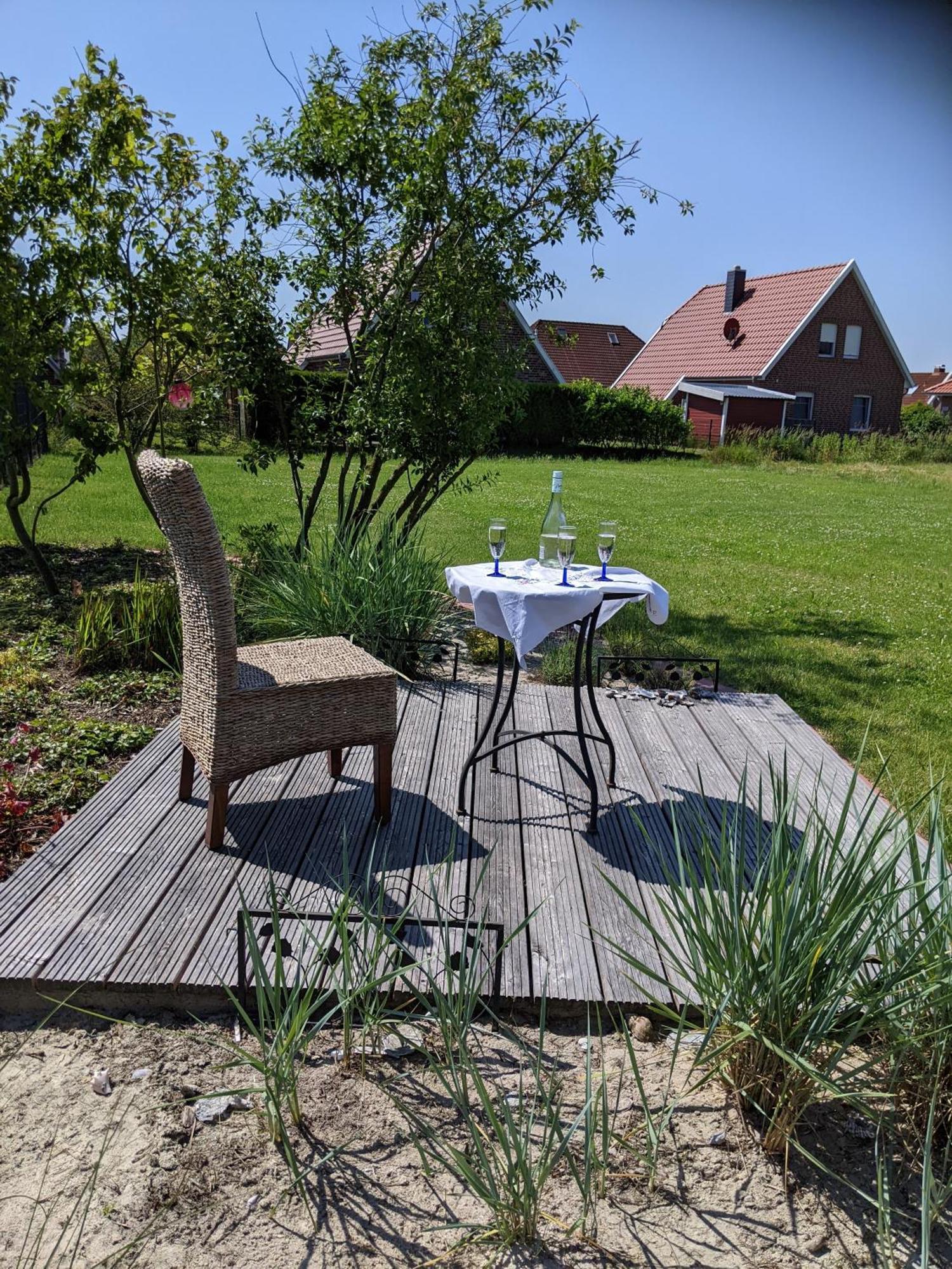 Drei-Insel-Blick Nessmersiel Exterior photo
